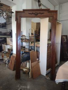 Portal antigo em carvalho
